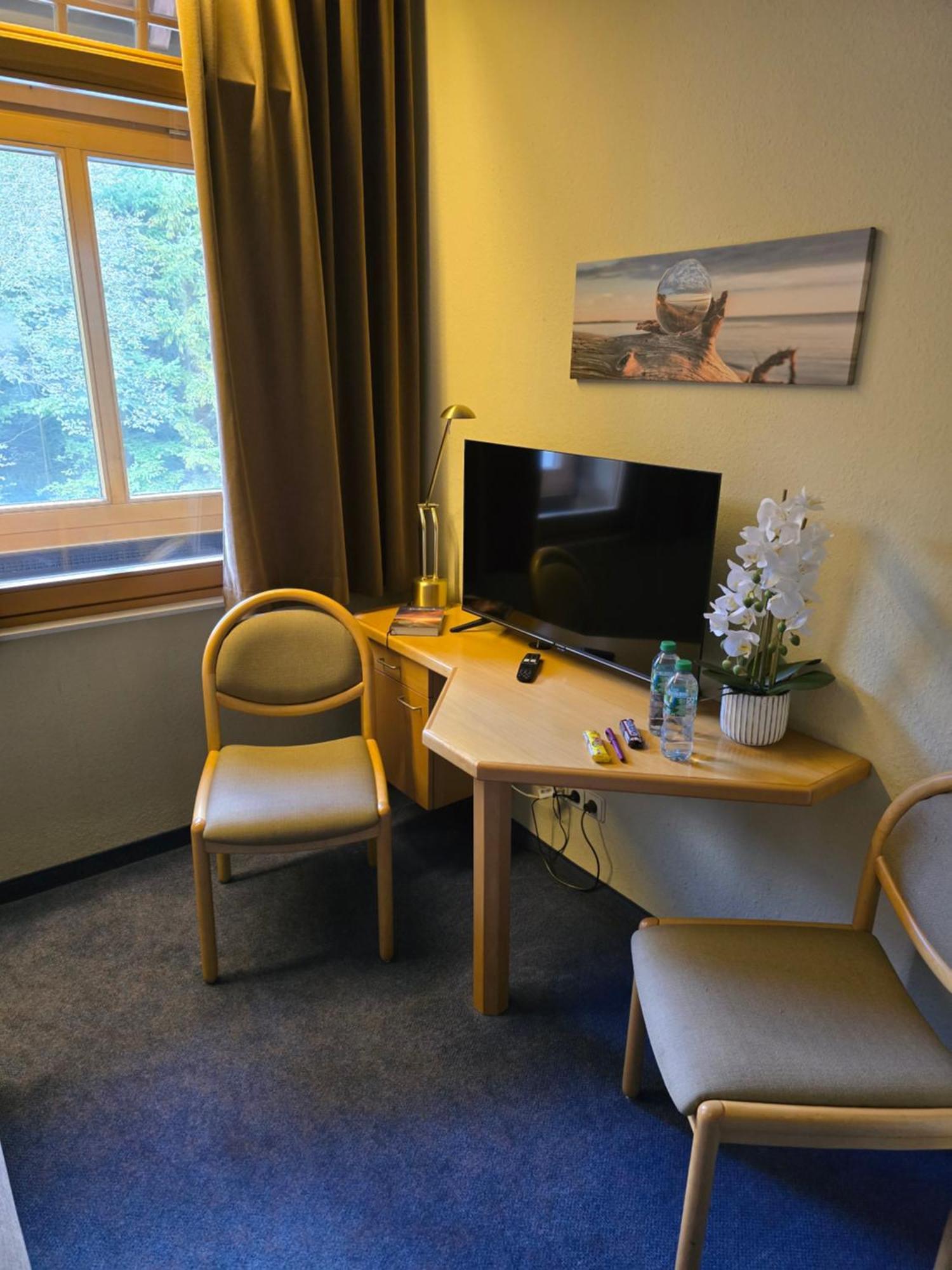 Gasthaus Pension Doerenkrug - Restaurant Augustdorf Esterno foto
